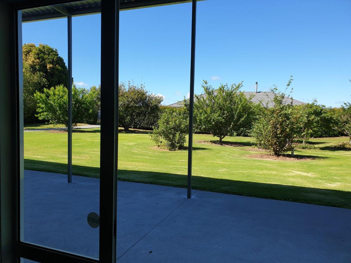 Peace And Tranquility Awaits - One Tree Point Apartment Ruakaka Exterior photo